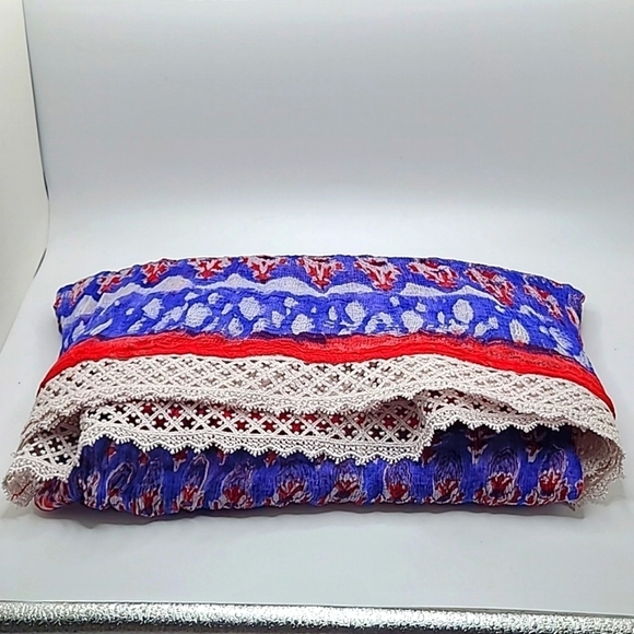 Red White & Blue Laced Scarf - Picture 7 of 7